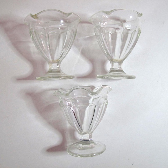 Set of 5 different Vintage Soda Style Dessert clear Cups - Picture 5 of 7